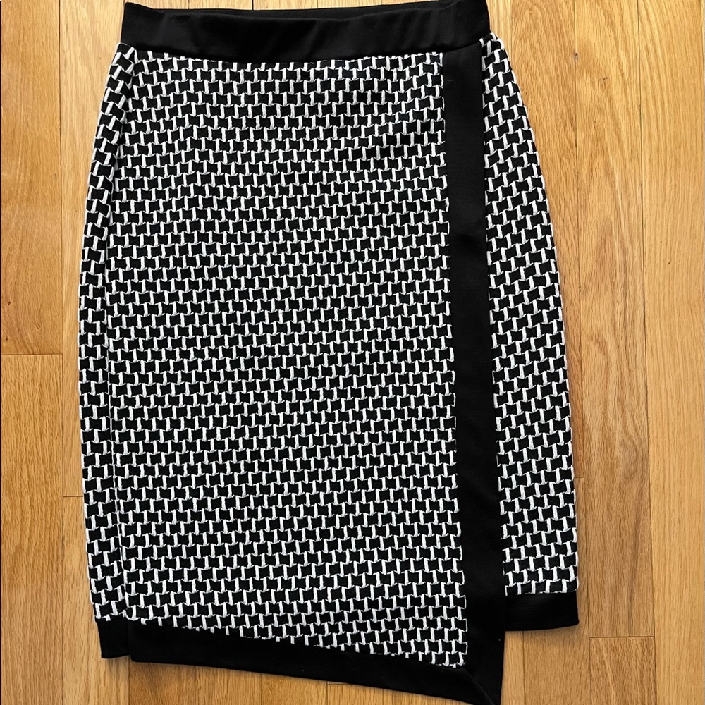 Faith and Joy LA Asymmetrical Skirt - Picture 10 of 10